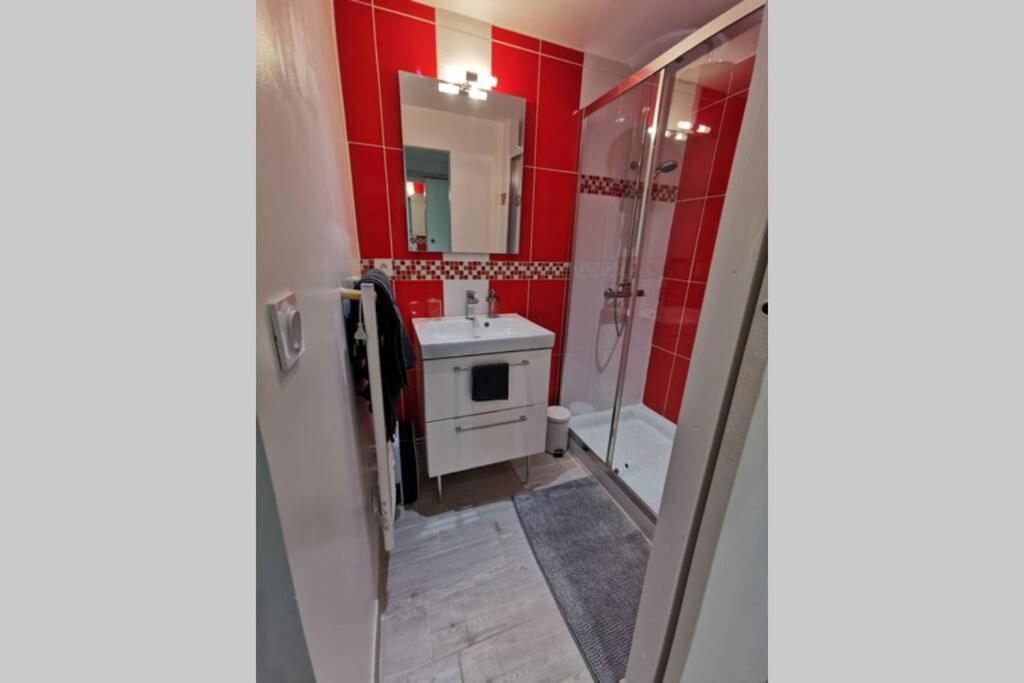 Appartement F2 Cosy Proche De L'Hyper Centre Caen Exterior foto